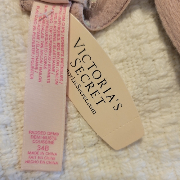 34B Victoria's Secret Padded Demi Bra - Picture 9 of 11